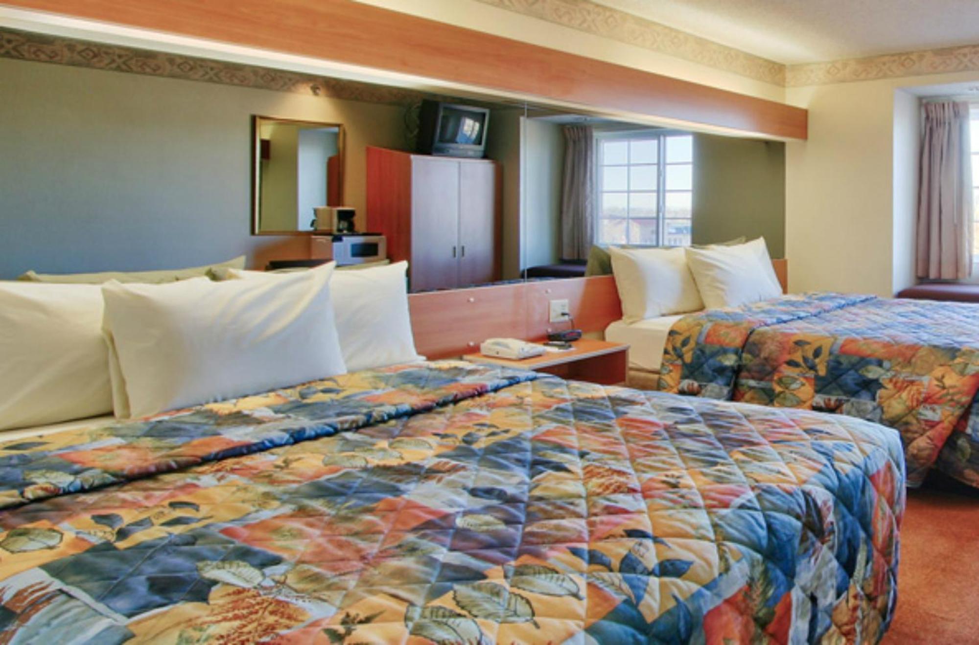 Western Skies Inn & Suites Los Lunas Room photo